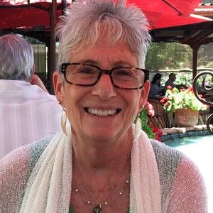 Meet your Posher, Deborah